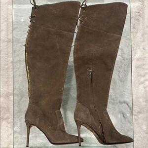 Elegant‎ Tan Knee-High Women's Boots